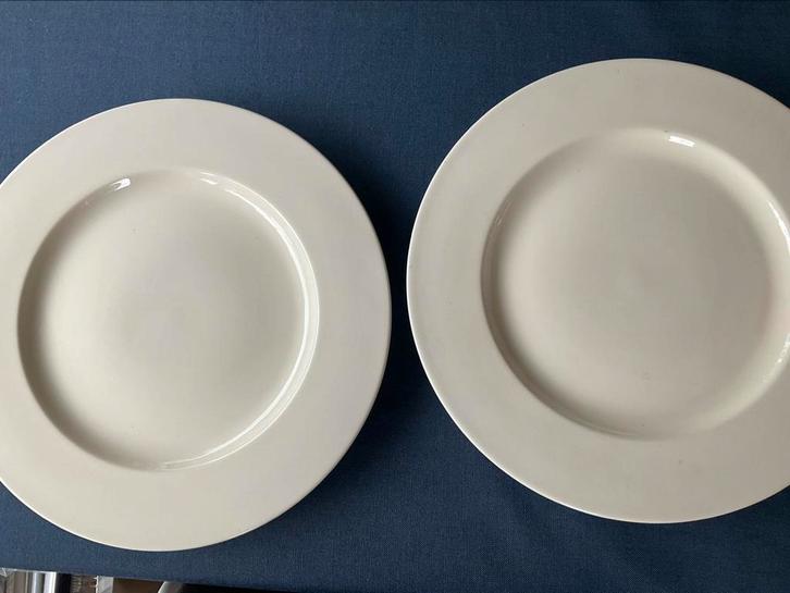 2 dinerborden 27.6 /room/ CLARITY PLAIN, Huis en Inrichting, Keuken | Servies, Zo goed als nieuw, Bord(en), Overige stijlen, Porselein
