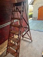 Bibliotheektrap, Ophalen