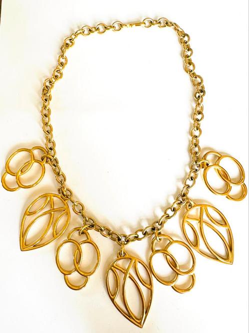 Monet vintage vergulde ketting met 7 grote bedels, Sieraden, Tassen en Uiterlijk, Enkelbandjes en Enkelkettinkjes, Gebruikt, Overige materialen