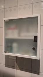 Medicijnkastje 30x30 met sleutel, Huis en Inrichting, Kasten | Vitrinekasten, Ophalen
