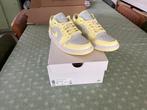 Nike Air Jordan 1 Low Lemonade - 38,5, Kleding | Dames, Schoenen, Overige kleuren, Nike, Nieuw, Ophalen of Verzenden