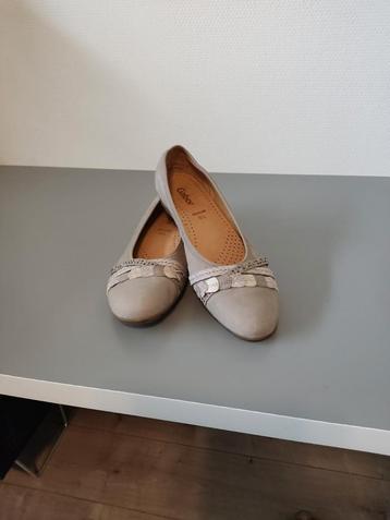 Gabor schoenen crème/ beige maat 9,5 is maat 43/44 beschikbaar voor biedingen