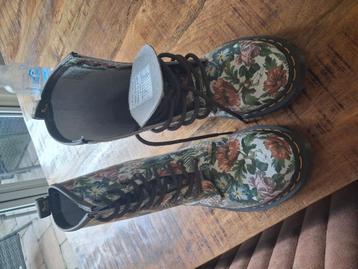 Dr martins maat 37 nieuw beschikbaar voor biedingen