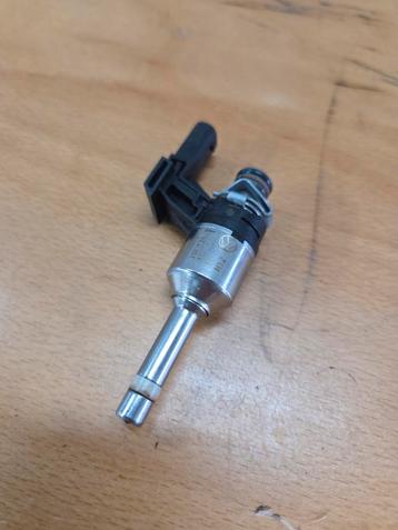 Injector 1.2 TSI CBZ 03F906036B beschikbaar voor biedingen