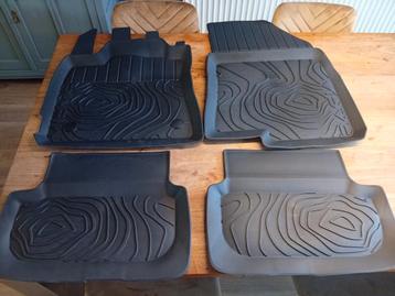 Dacia rubber matten set orgineel Extreme. beschikbaar voor biedingen