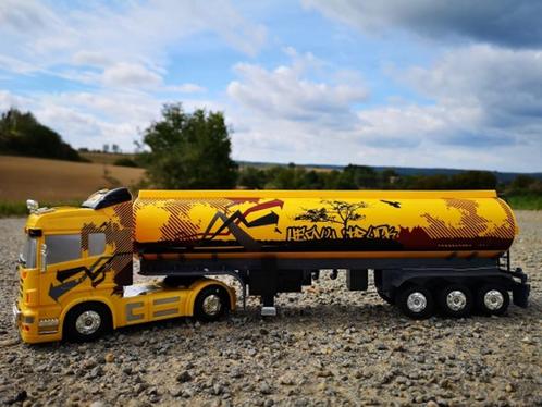 Op Afstand-Bestuurbare R/C Vrachtwagen Met Veel Functies!, Hobby en Vrije tijd, Modelbouw | Radiografisch | Auto's, Nieuw, Elektro