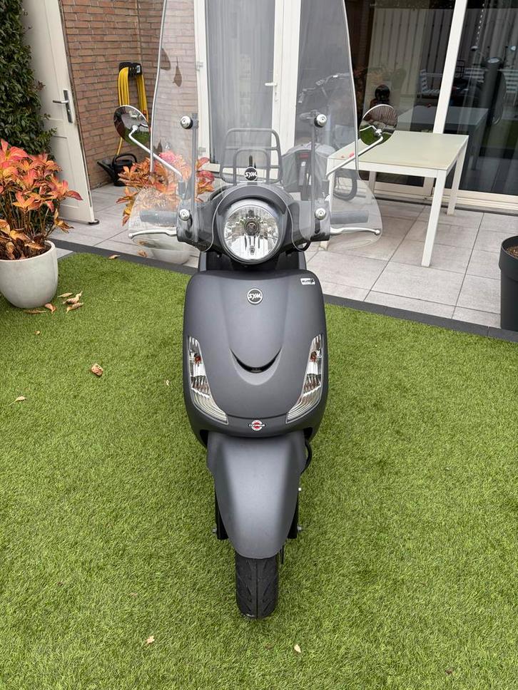 Sym Fiddle II - 2018 - Matt Grey - 9400km, Fietsen en Brommers, Scooters | SYM, Gebruikt, Fiddle, Benzine, Ophalen