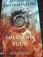 Arnaldur Indridason - Smeulend vuur, Arnaldur Indridason, Ophalen of Verzenden, Zo goed als nieuw, Nederland