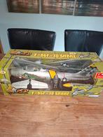 F-86F-30 SABRE 1/18, Nieuw, Groter dan 1:72, Vliegtuig, Ophalen