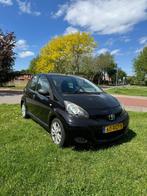 Toyota Aygo 1.0 12V Vvt-i 5DRS 2011 Zwart, Voorwielaandrijving, Centrale vergrendeling, 4 stoelen, Origineel Nederlands