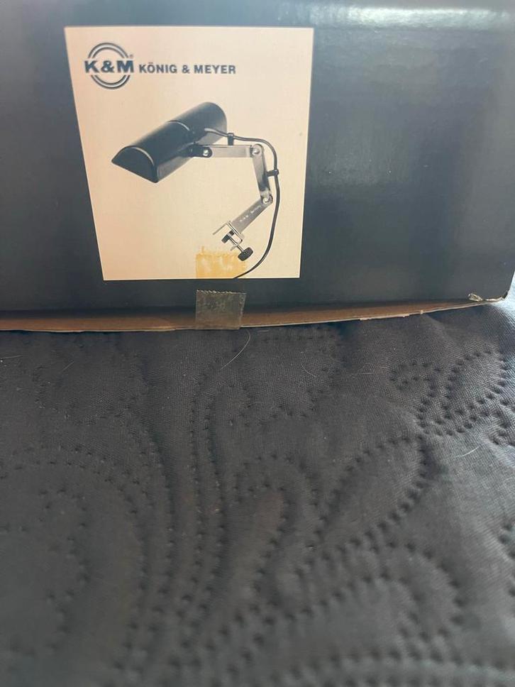 K&M Dubbele Muziekstandaard Lamp - Nieuw in Doos, Muziek en Instrumenten, Standaards, Nieuw, Muziekstandaard, Overige instrumenten