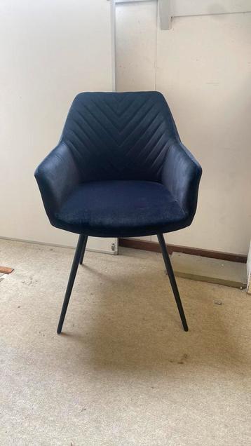 Riverdale Lynn stoel zwart beschikbaar voor biedingen