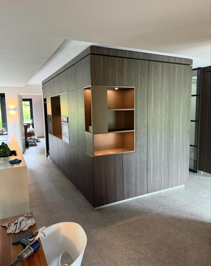 Keukenmonteur regio Hengelo met 25jaar ervaring, Huis en Inrichting, Keuken | Complete keukens, Nieuw, Hoekkeuken, Bruin, Graniet of Steen