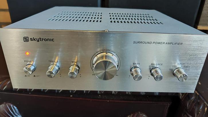 Skytronic Surround Power Amplifier (103.311), Muziek en Instrumenten, Overige Muziek en Instrumenten, Ophalen
