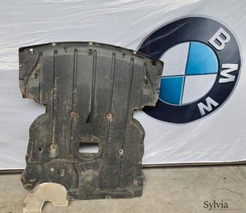 Bodemplaat onderplaat motorruimte BMW 3 serie E90 E91 E92 +  beschikbaar voor biedingen