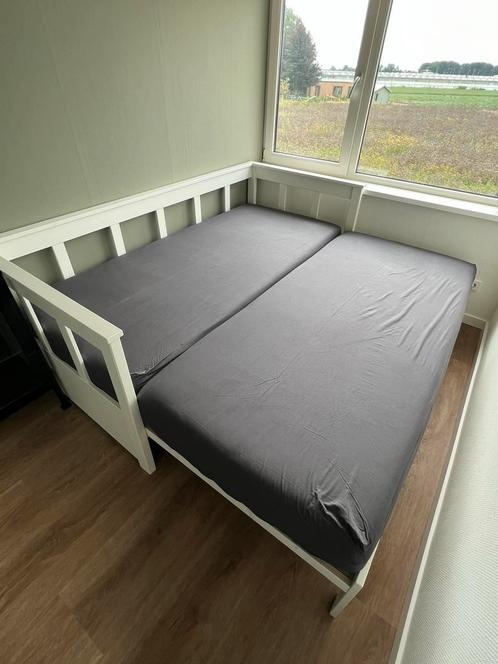 Leen Bakker Vipack kajuitbed Pino open wit grenen bedbank, Huis en Inrichting, Slaapkamer | Bedden, Zo goed als nieuw, Eenpersoons