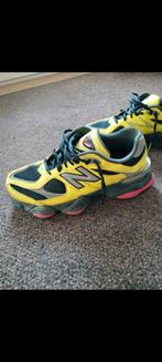 New Balance 9060 Unisex 2 keer gedragen maat 37, Jongen of Meisje, Schoenen, Ophalen of Verzenden, Zo goed als nieuw