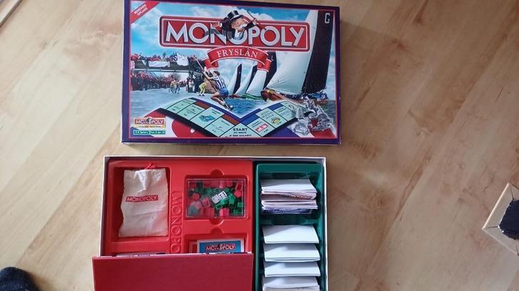bordspel Monopoly Fryslan Monoplie Friesland strategiespel, Hobby en Vrije tijd, Gezelschapsspellen | Bordspellen, Zo goed als nieuw