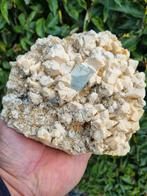 Aquamarijn en schorl toermalijn op orthoklaas, Ophalen of Verzenden, Mineraal