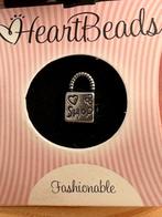 Heart beads 200 stuks   80,- Mix van alles op de fotoos, Overige merken, Overige materialen, Ophalen of Verzenden, Zo goed als nieuw