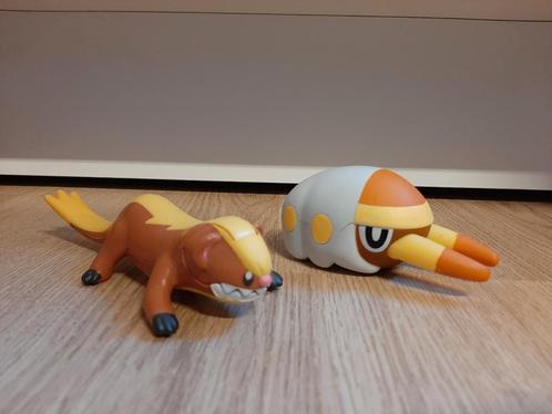 Pokemon poppetjes Yungoos en Grubbin, Hobby en Vrije tijd, Verzamelkaartspellen | Pokémon, Overige typen, Ophalen of Verzenden