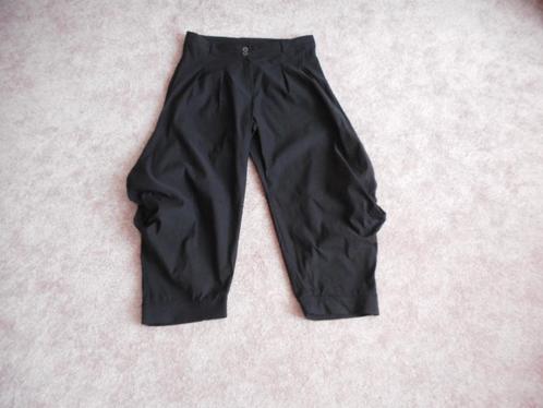 Leuke aparte broek Elsewhere maat 42, Kleding | Dames, Broeken en Pantalons, Zo goed als nieuw, Maat 42/44 (L), Zwart, Ophalen of Verzenden