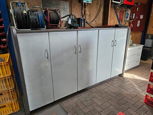 Te koop 4 werkplaats kasten., Huis en Inrichting, Kasten | Stellingkasten, Gebruikt, Ophalen