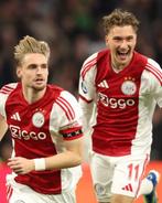 Kaart(en) Ajax - feynoord  gezocht, Twee personen