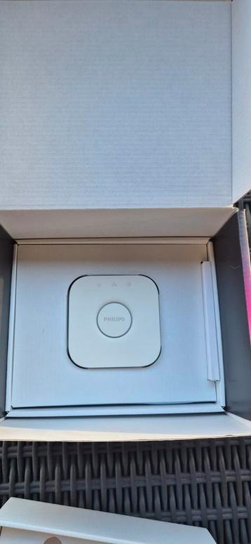 Philips Hue Bridge v2.1 - nieuw in doos! beschikbaar voor biedingen