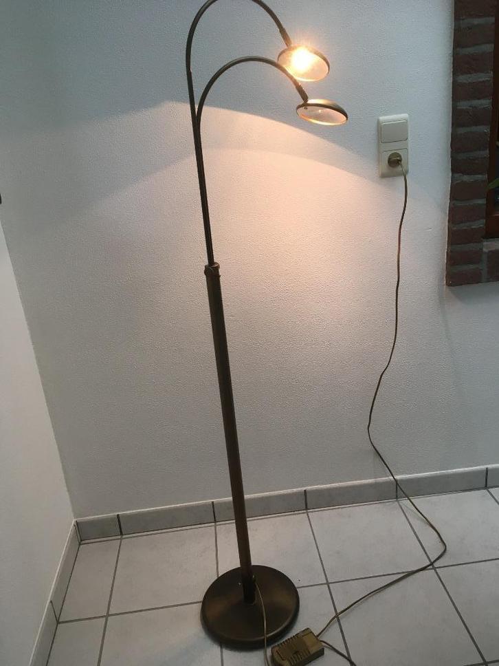 Staande lamp/leeslamp met dimmer !!!, Huis en Inrichting, Lampen | Vloerlampen, Zo goed als nieuw, 150 tot 200 cm, Metaal, Ophalen
