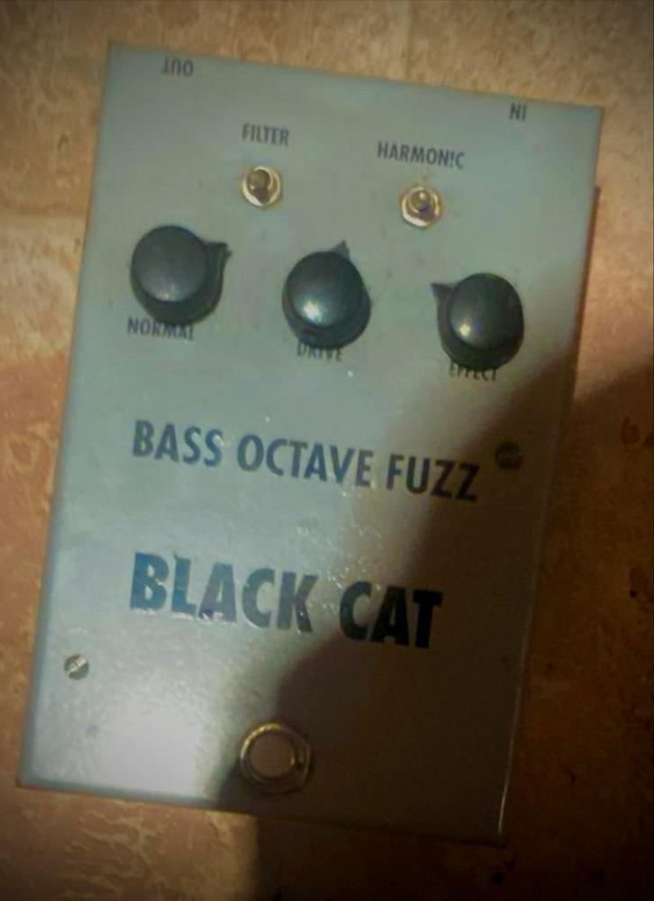 Black Cat Bass Octave Fuzz - Vette Bas Fuzz!, Muziek en Instrumenten, Effecten, Gebruikt, Distortion, Overdrive of Fuzz, Ophalen of Verzenden