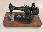 Vintage Frister & Rossmann naaimachine – zwart met goud, Ophalen