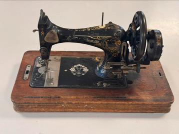 Vintage Frister & Rossmann naaimachine – zwart met goud beschikbaar voor biedingen