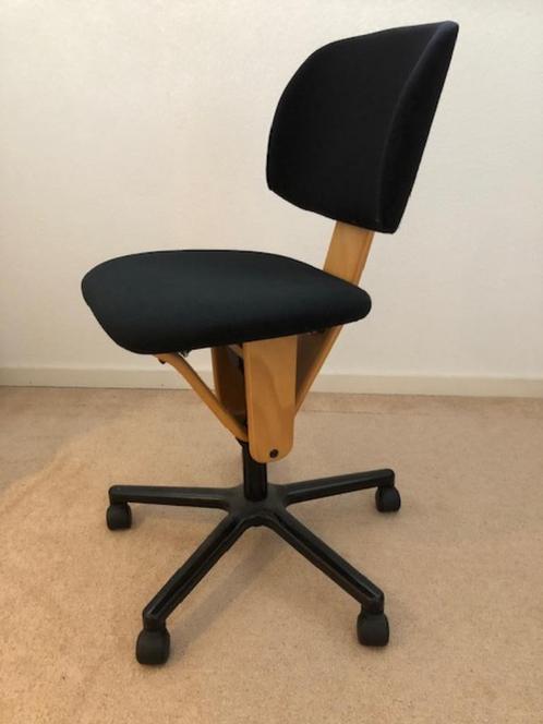 Actief/dynamische Bureaustoel MOIZI 18, Huis en Inrichting, Bureaustoelen, Zo goed als nieuw, Bureaustoel, Zwart, Ergonomisch