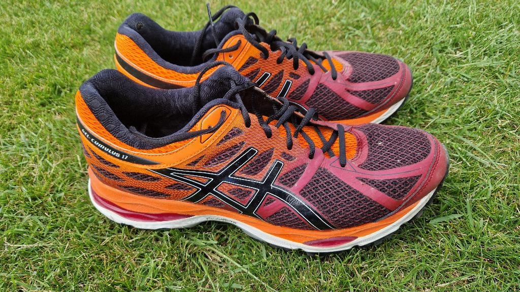 Asics Gel Cumules 17 maat 44,5, Gebruikt, Hardloopschoenen, Ophalen of Verzenden, Hardlopen