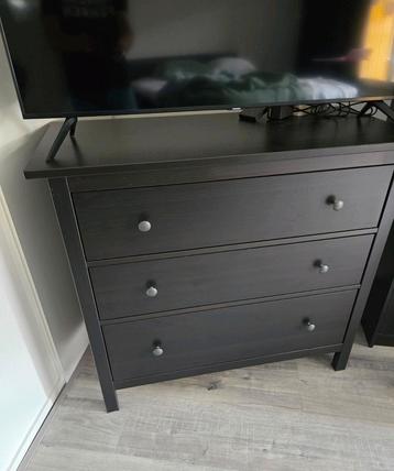 Ikea zwart/bruine Hemnes ladekast beschikbaar voor biedingen