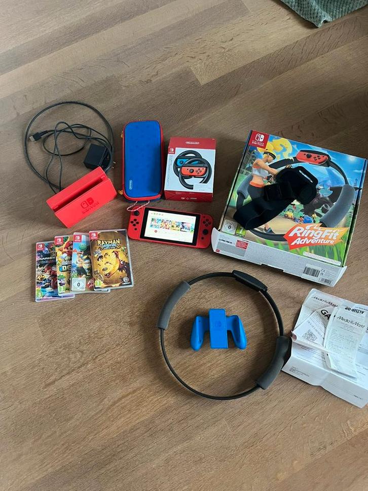 Nintendo Switch Compleet + Ring Fit - Zo Goed Als Nieuw!, Spelcomputers en Games, Spelcomputers | Nintendo Switch, Zo goed als nieuw