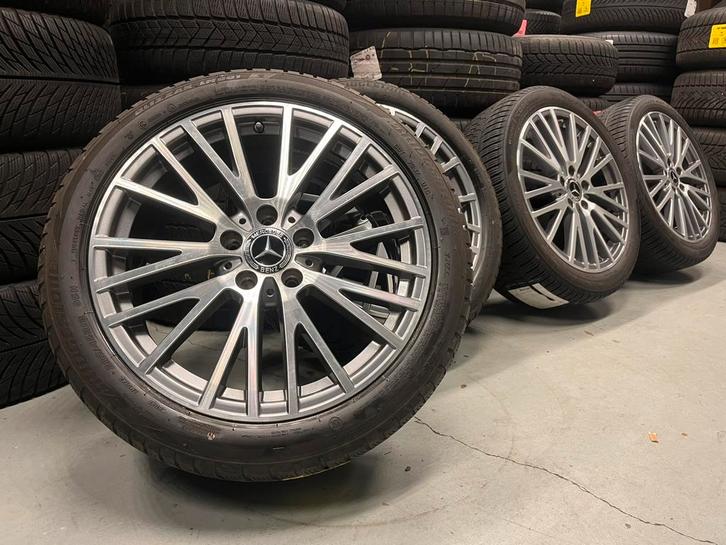 18 inch Originele winterset Mercedes A B CLA W177 TPMS, Auto-onderdelen, Banden en Velgen, Banden en Velgen, Winterbanden, 18 inch