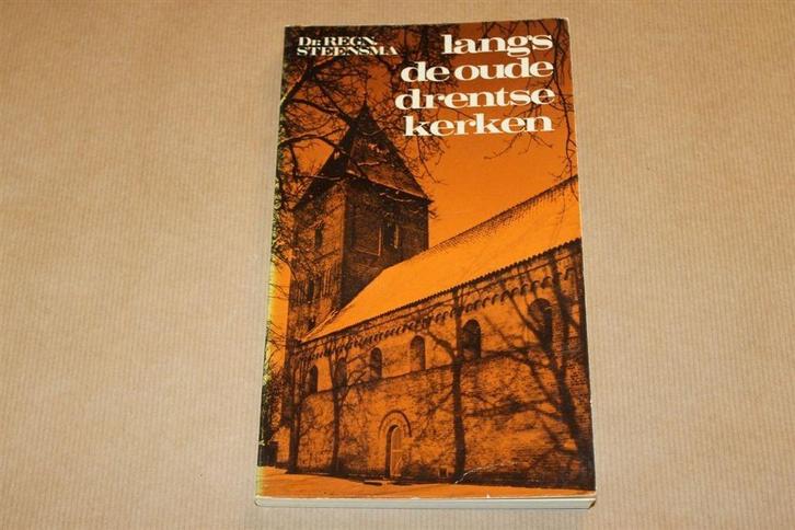 Langs de oude Drentse kerken., Boeken, Geschiedenis | Stad en Regio, Gelezen, 20e eeuw of later, Ophalen of Verzenden