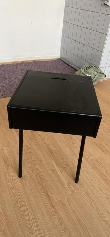 2x zwart nacthkastje
