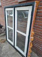 Kozijn met raam 2 stuks hardhout., Doe-het-zelf en Verbouw, Kozijnen en Schuifpuien, Gebruikt, Raamkozijn, 75 tot 150 cm, Hout