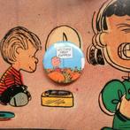 Snoopy Peanuts Comics Vintage 44MM Button Pin Can Badge, Verzamelen, Stripfiguren, Verzenden, Snoopy, Nieuw, Gebruiksvoorwerp