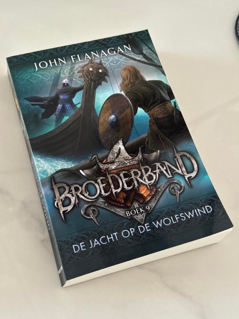 Broederband boek 9: De jacht op de wolfswind, Ophalen of Verzenden, Zo goed als nieuw, Nederland