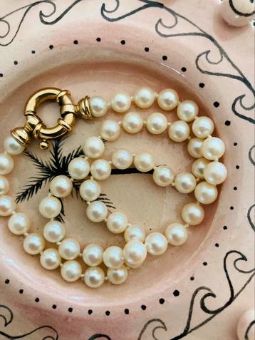 Parel ketting 14 karaat sluiting parelsnoer gouden ketting  beschikbaar voor biedingen