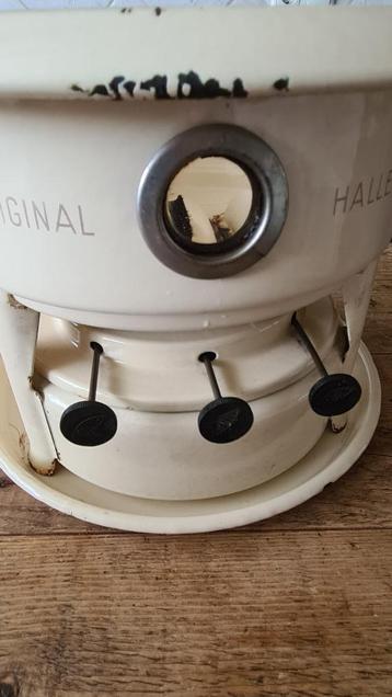 0042 - Vintage George Haller Driepits Petroleumstel beschikbaar voor biedingen