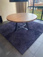 Mooie massief notenhouten ronde tafel, Huis en Inrichting, Tafels | Eettafels, Ophalen, Gebruikt, 150 tot 200 cm, Rond