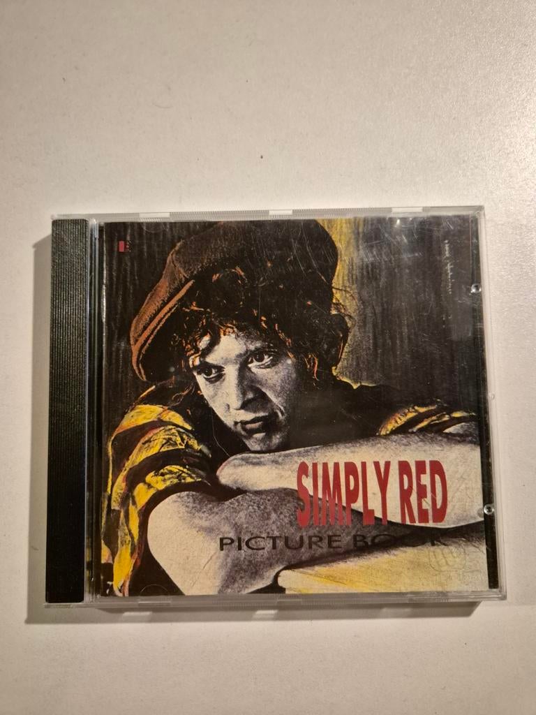 Simply Red-Picture Book, Ophalen of Verzenden, Zo goed als nieuw