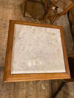 Hoog Frans kastje nachtkastje met ingelegd marmer, Ophalen, Gebruikt, Hout, 70 cm of meer