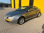 Alfa Romeo GT 1.8 TS 2006 Grijs, Auto's, Voorwielaandrijving, 65 €/maand, 4 cilinders, 400 kg
