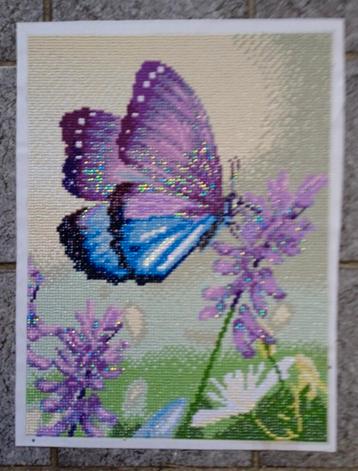 Blauwe Violet Vlinder - 30 x 40 cm. Diamond Painting Schilde beschikbaar voor biedingen